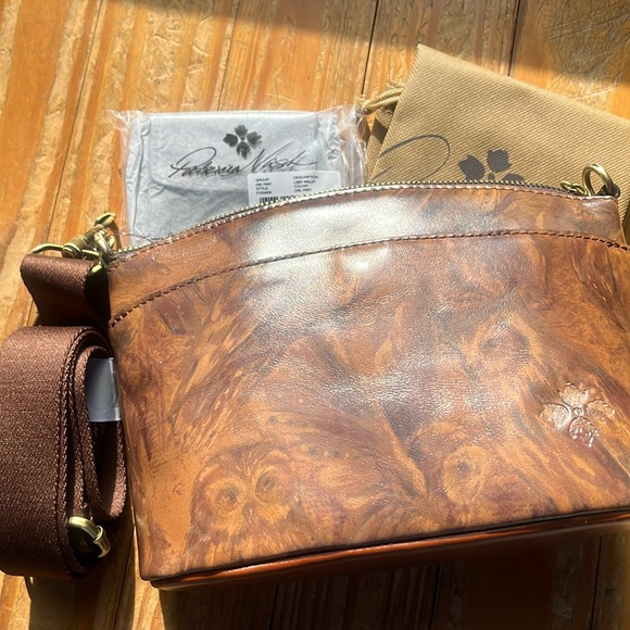 Patricia Nash Owl Print Marcie Crossbody with Libby Wallet - Picture 1 of 5